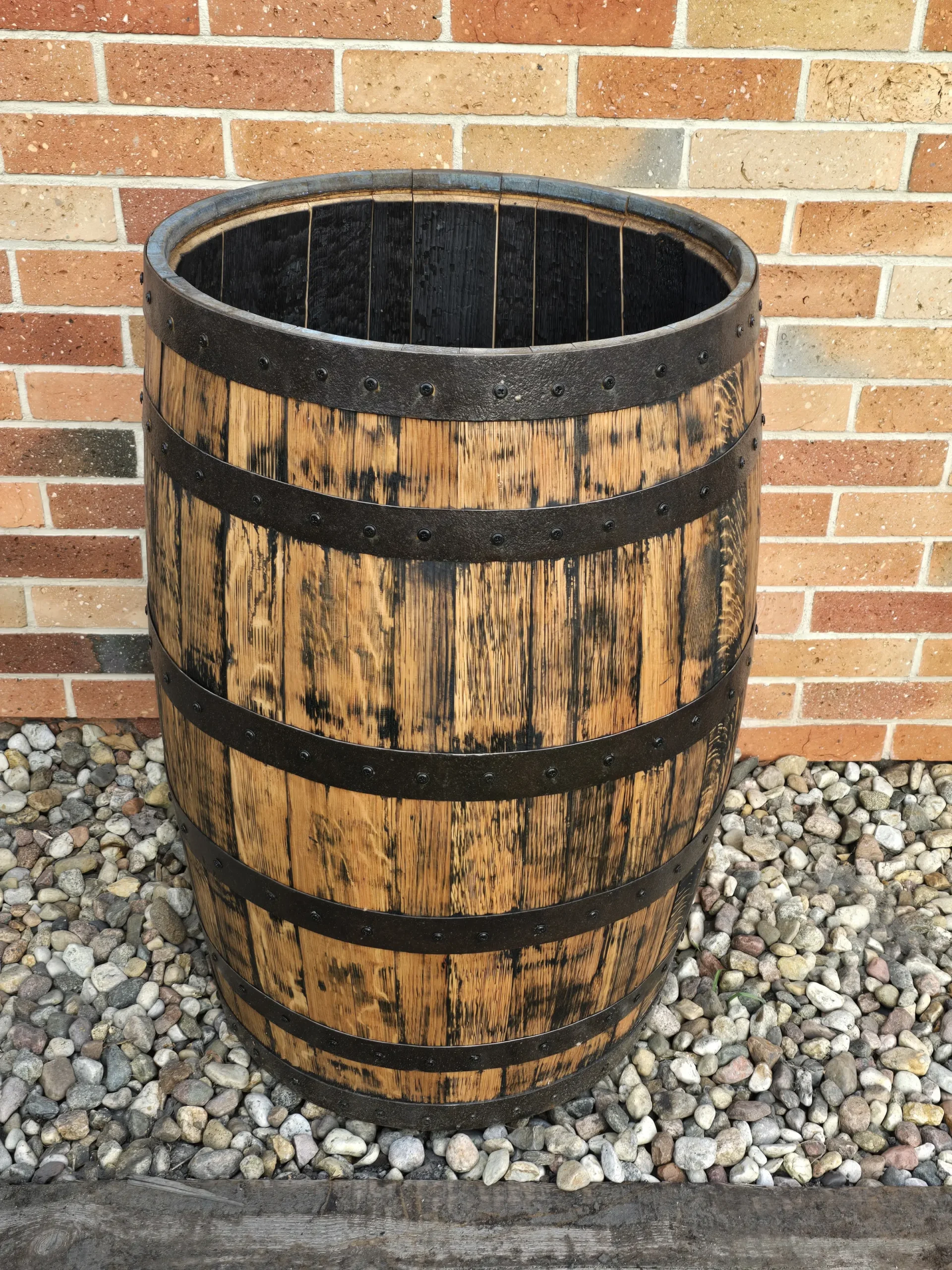 Beczki-debowe-beczka-dębowa-odrestaurowana-Jack-Daniels-Ballentines-Jib-Beam-Tullamore-po-whiskey-whisky-bourbonie-oryginalne-szkodzkie-ze-szkocji-irlandzkie-irlandi-po-alkoholu-na-deszczowke (171) 200 litrowa beczka dębowa po whiskey na DESZCZOWKE - OTWARTA - szlifowana i olejowana - obrazek 1