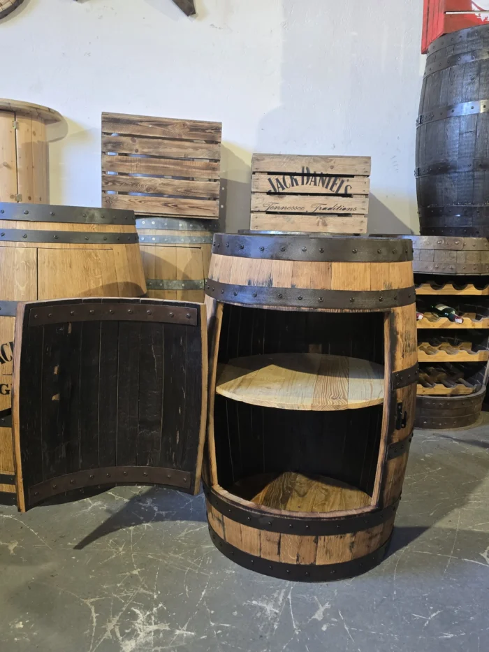 Barek na alkohol wykonany z oryginalnej dębowej postarzonej 200 litrowej BECZKI - Jack Daniels szlifowany, opalany i olejowany - obrazek 5