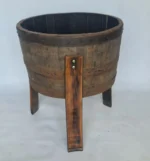 Donica ogrodowa tarasowa drewniana dębowa z beczki po whiskey z nogami - obrazek 3