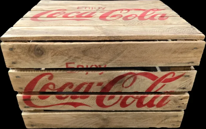 Skrzynka drewniana po owocach jedynka 50x40x30 stolik do leżaków - Coca Cola - obrazek 2